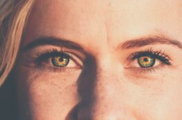 close up of woman's eyes natural eye health